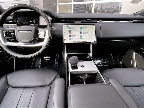 New 2026 Land Rover Range Rover Long Wheelbase SE image 5