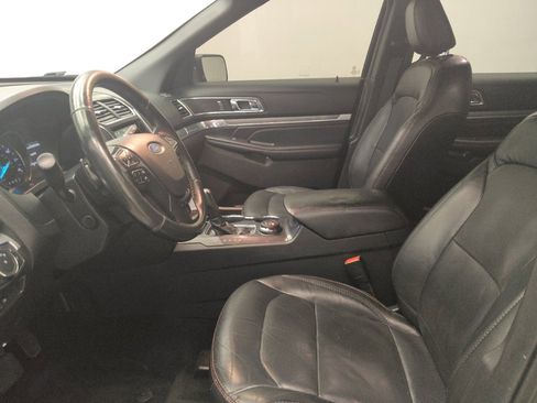 Used 2018 Ford Explorer Sport AWD/4WD image 17