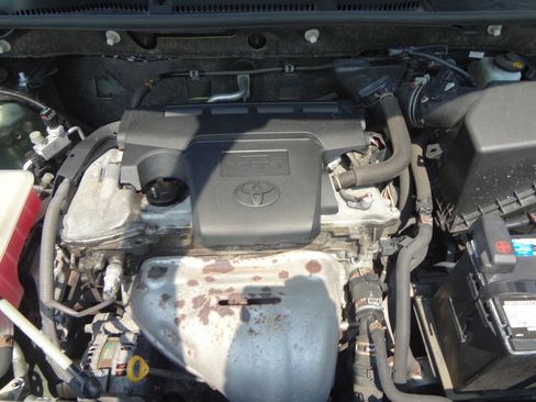 Used 2013 Toyota RAV4 XLE AWD/4WD image 15