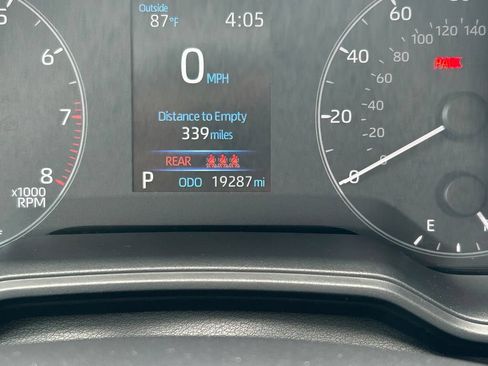 Used 2024 Toyota Corolla LE FWD image 29