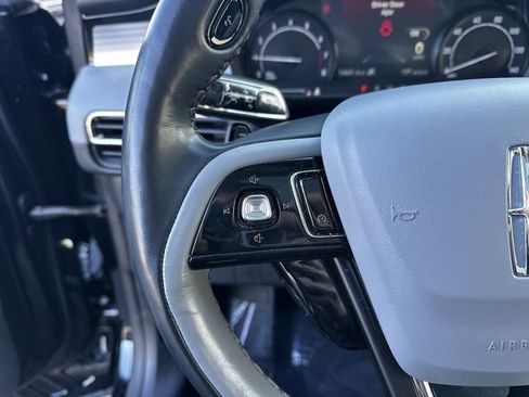 Certified 2022 Lincoln Corsair AWD w/ Premium Package image 28