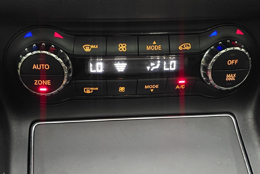 Used 2019 Mercedes-Benz GLA 250 4MATIC image 20