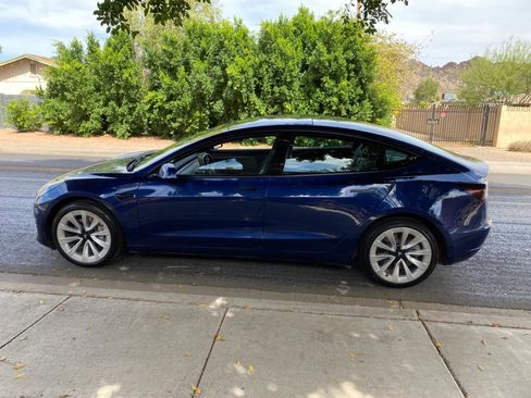 Used 2022 Tesla Model 3 Long Range image 17
