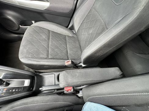 Used 2019 Nissan Kicks SV FWD image 23