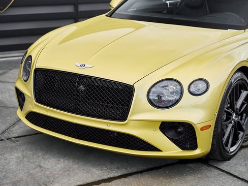 Used 2022 Bentley Continental GT image 6
