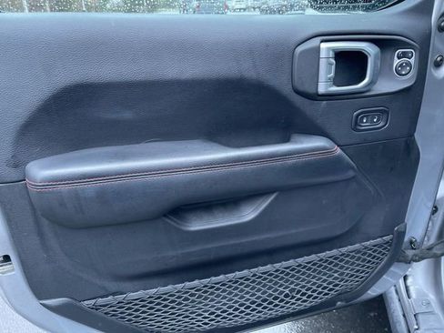 Used 2019 Jeep Wrangler Unlimited Rubicon w/ Uconnect 4C Nav & Sound Group image 23