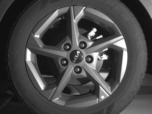 Used 2025 Kia K4 FWD image 14