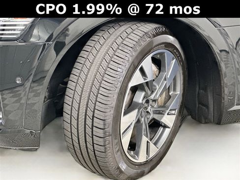 Used 2023 Audi e-tron Premium image 25
