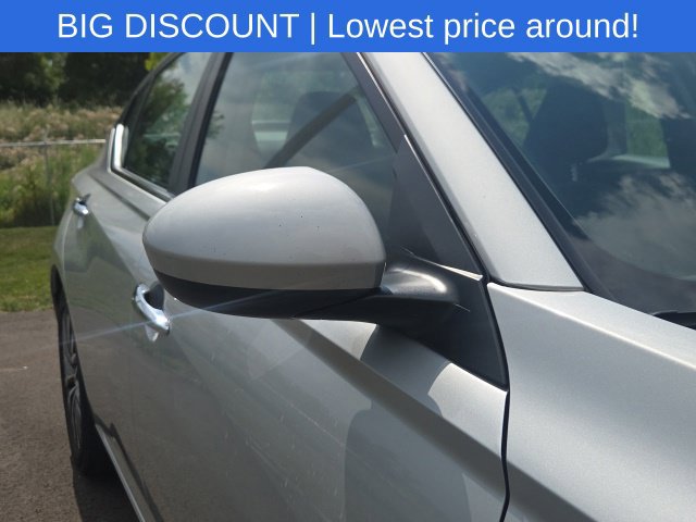 Used 2023 Nissan Altima 2.5 SV w/ SV Premium Package FWD image 5