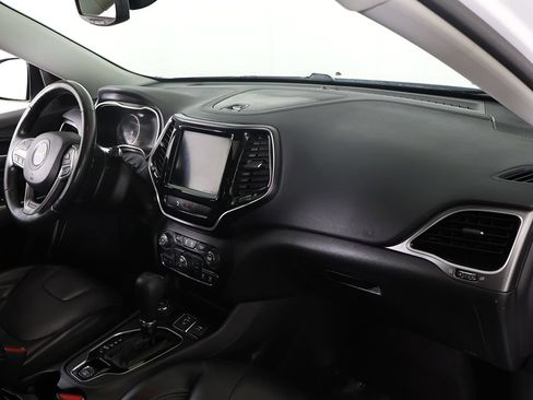 Used 2019 Jeep Cherokee Limited AWD/4WD image 29
