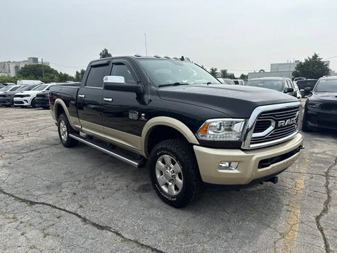Used 2017 RAM 3500 Laramie Longhorn w/ Snow Chief Group AWD/4WD image 4