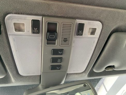 Used 1999 Mercedes-Benz S 320 S 320 LWB 4dr Sedan image 20