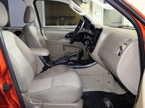 Used 2007 Ford Escape XLS FWD image 19
