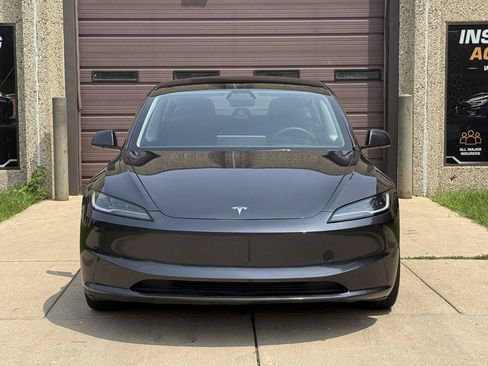 Used 2025 Tesla Model 3 RWD image 2