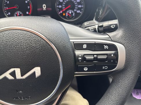 Used 2023 Kia K5 LXS FWD image 28