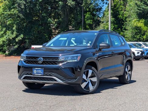 Certified 2024 Volkswagen Taos S AWD/4WD image 1