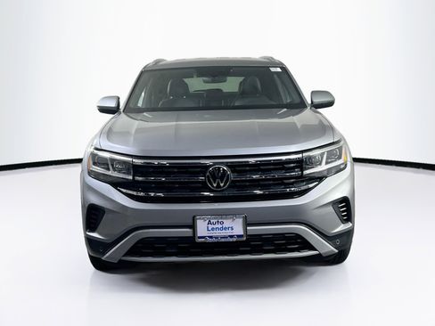 Used 2022 Volkswagen Atlas Cross Sport SE image 2