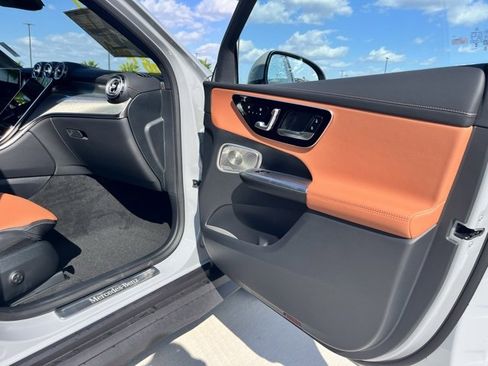 New 2026 Mercedes-Benz GLC 300 image 22