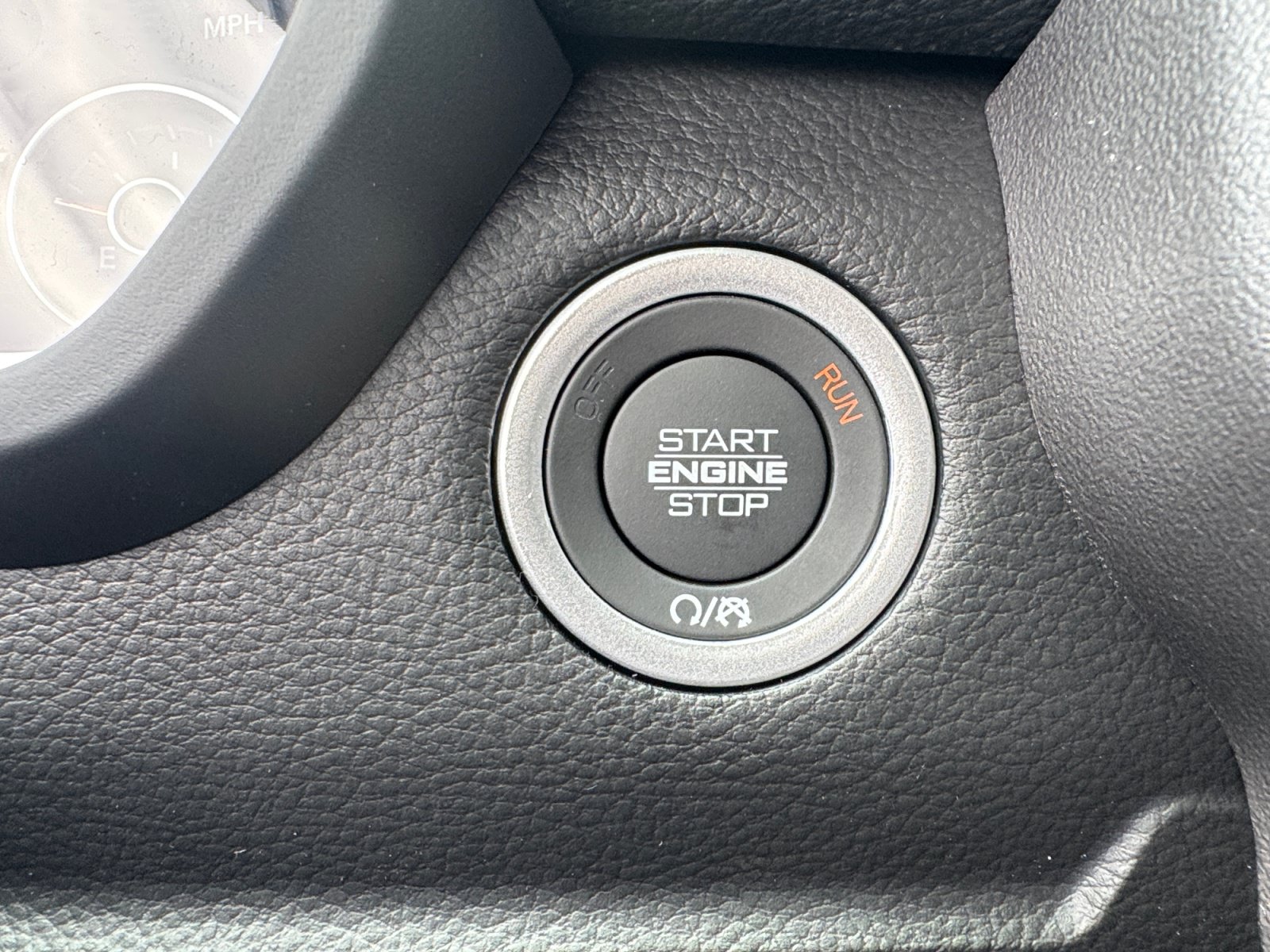New 2026 RAM 1500 Laramie w/ Night Edition AWD/4WD image 31