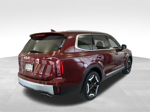 Used 2023 Kia Telluride S w/ S Sunroof Package image 7