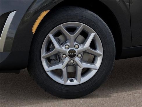 New 2025 Kia Soul LX image 9