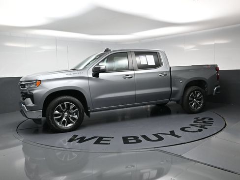 Used 2024 Chevrolet Silverado 1500 LT AWD/4WD image 6