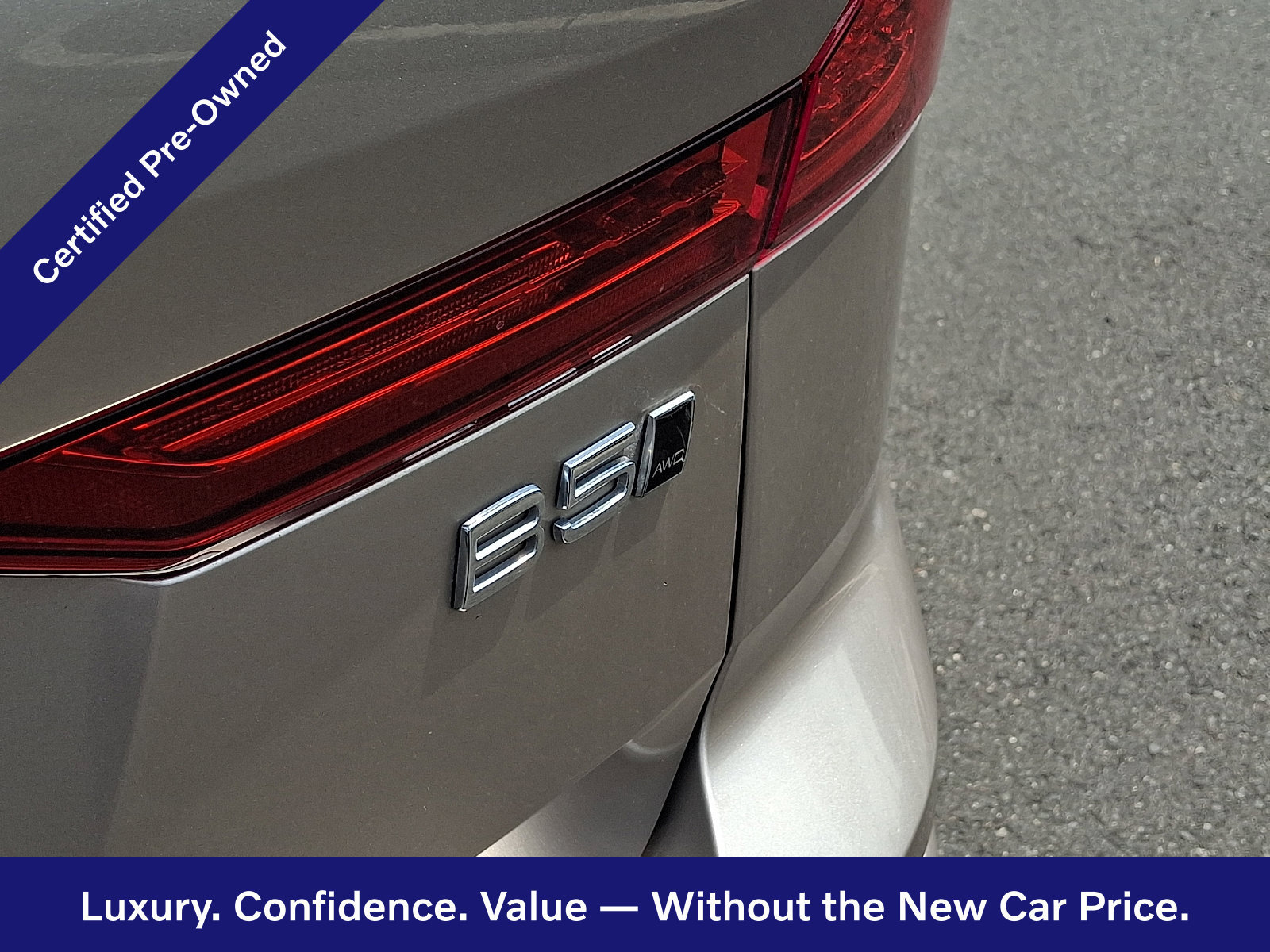 Certified 2024 Volvo XC60 B5 Plus w/ Protection Package Premier AWD/4WD image 31