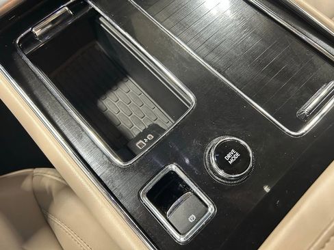 Certified 2023 Lincoln Aviator AWD w/ Premium Package image 24