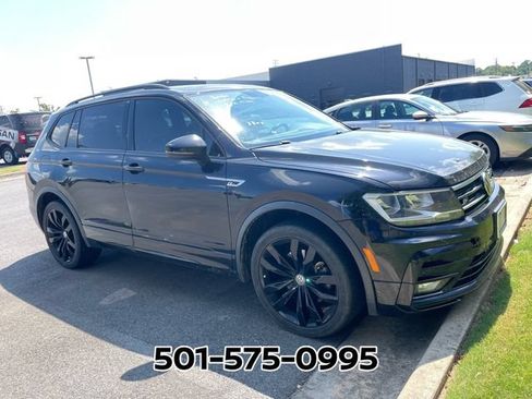 Used 2020 Volkswagen Tiguan SE R-Line FWD image 7