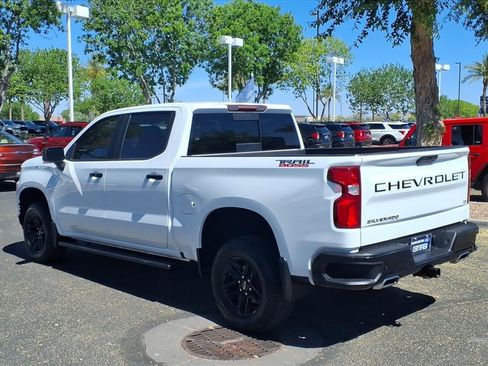 Used 2022 Chevrolet Silverado 1500 LT Trail Boss w/ Convenience Package II image 6