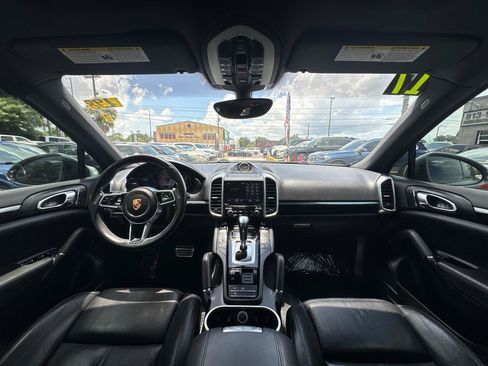 Used 2017 Porsche Cayenne S AWD/4WD image 20