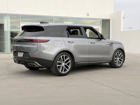 Used 2023 Land Rover Range Rover Sport SE image 28