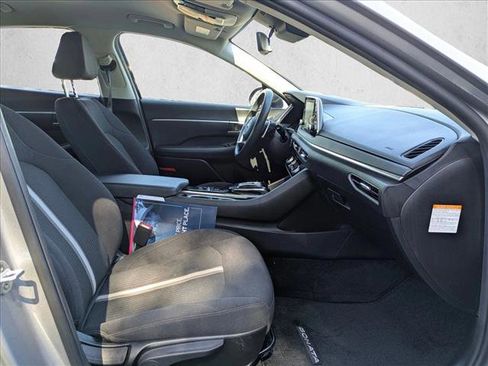 Used 2020 Hyundai Sonata Blue w/ Winter Weather Package FWD image 18