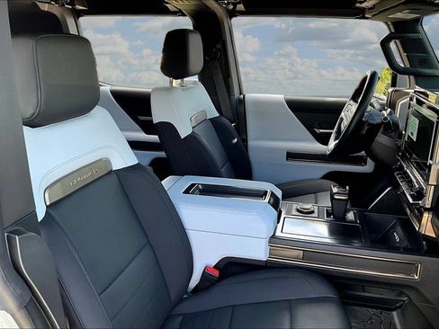 Used 2025 GMC Hummer EV 3X AWD/4WD image 30