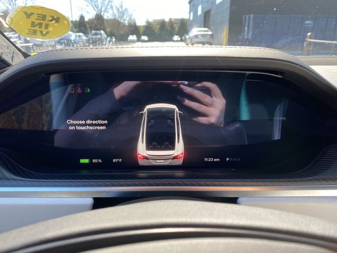 Used 2022 Tesla Model X Plaid image 11