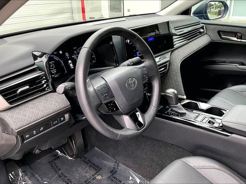Certified 2025 Toyota Camry XLE FWD image 17