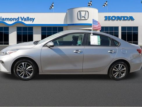 Used 2023 Kia Forte LXS image 8