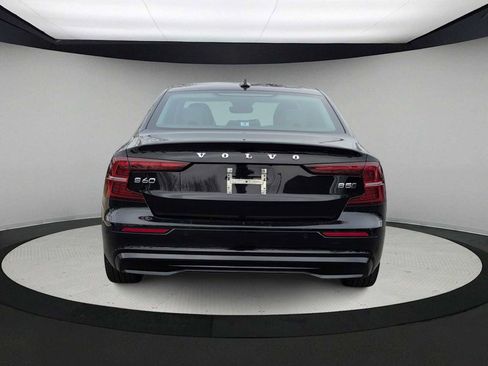 Used 2024 Volvo S60 B5 Core image 7