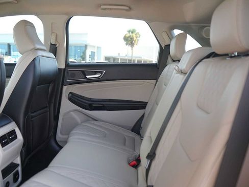 Used 2023 Ford Edge Titanium AWD/4WD image 14