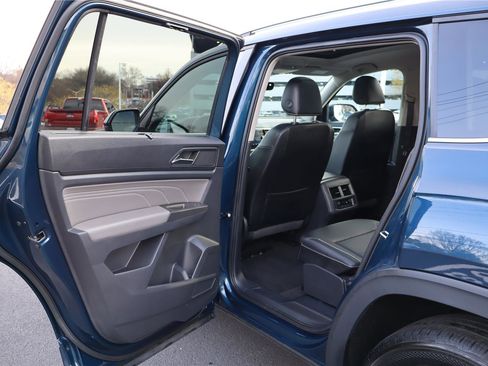 Used 2022 Volkswagen Atlas SEL R-Line image 24