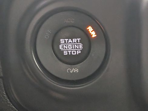 Used 2021 Jeep Wrangler Unlimited Rubicon image 25