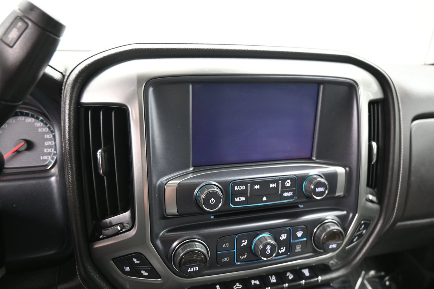 Used 2019 Chevrolet Silverado 2500 LTZ w/ Duramax Plus Package AWD/4WD image 16
