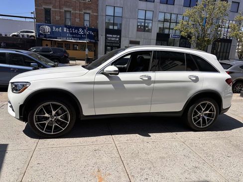 Used 2022 Mercedes-Benz GLC 300 4MATIC image 7