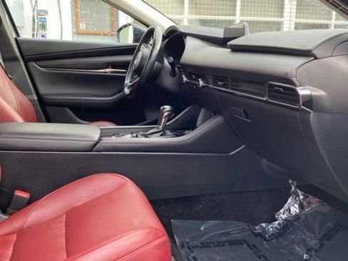 Used 2024 MAZDA MAZDA3 s image 18