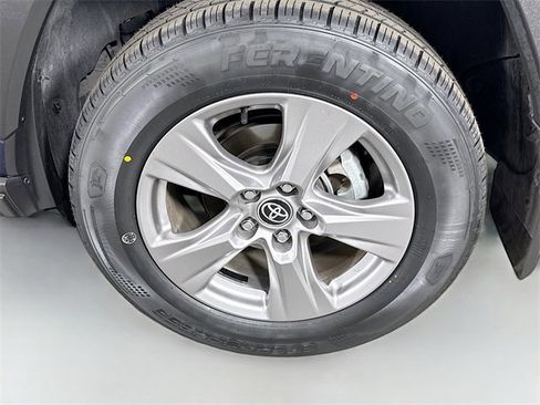 Certified 2024 Toyota RAV4 XLE image 30
