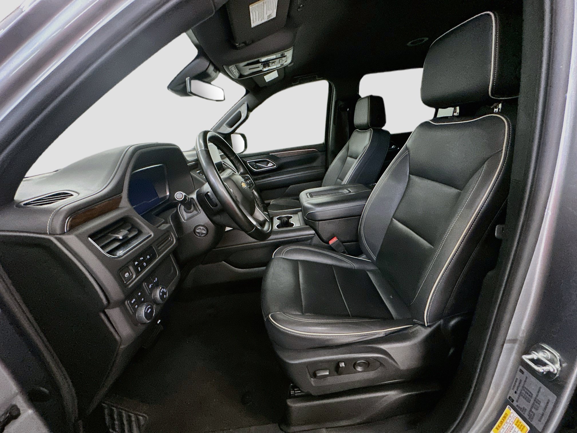 Used 2023 Chevrolet Suburban Premier AWD/4WD image 13