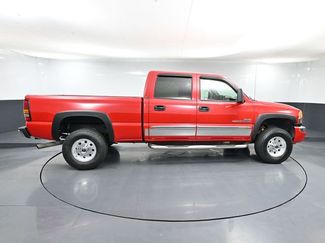 Used 2005 GMC Sierra 2500 SLT w/ Heavy-Duty Power Package video 3