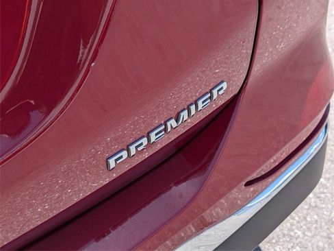 Used 2019 Chevrolet Equinox Premier image 11