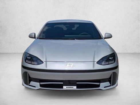 Used 2025 Hyundai Ioniq 6 SEL RWD image 2