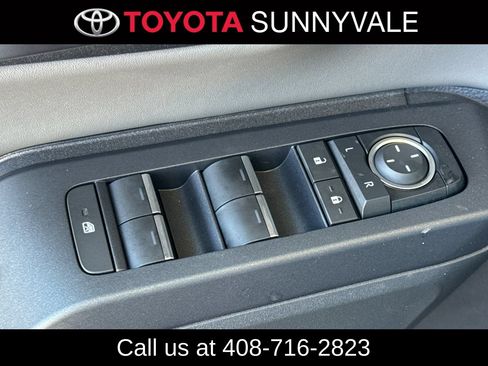 Used 2026 Toyota RAV4 XSE w/ Panoramic Sun Roof Package AWD/4WD image 17